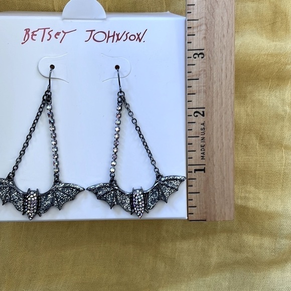 Brand New Betsey Johnson Halloween Sparkly Bats Drop Earrings - Picture 6 of 8